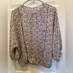 Floral print. Puffy sleeves. Hardly worn. Size large